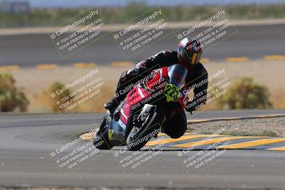 media/Oct-08-2022-SoCal Trackdays (Sat) [[1fc3beec89]]/Turn 14 (1050am)/